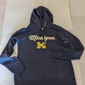 U of M Wolverines Hoodie Large J America